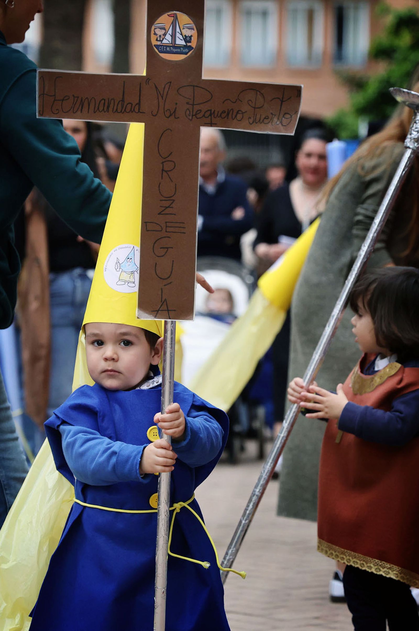 Imágenes de la procesión de la 'Escuela Infantil Mi Pequeño Puerto'