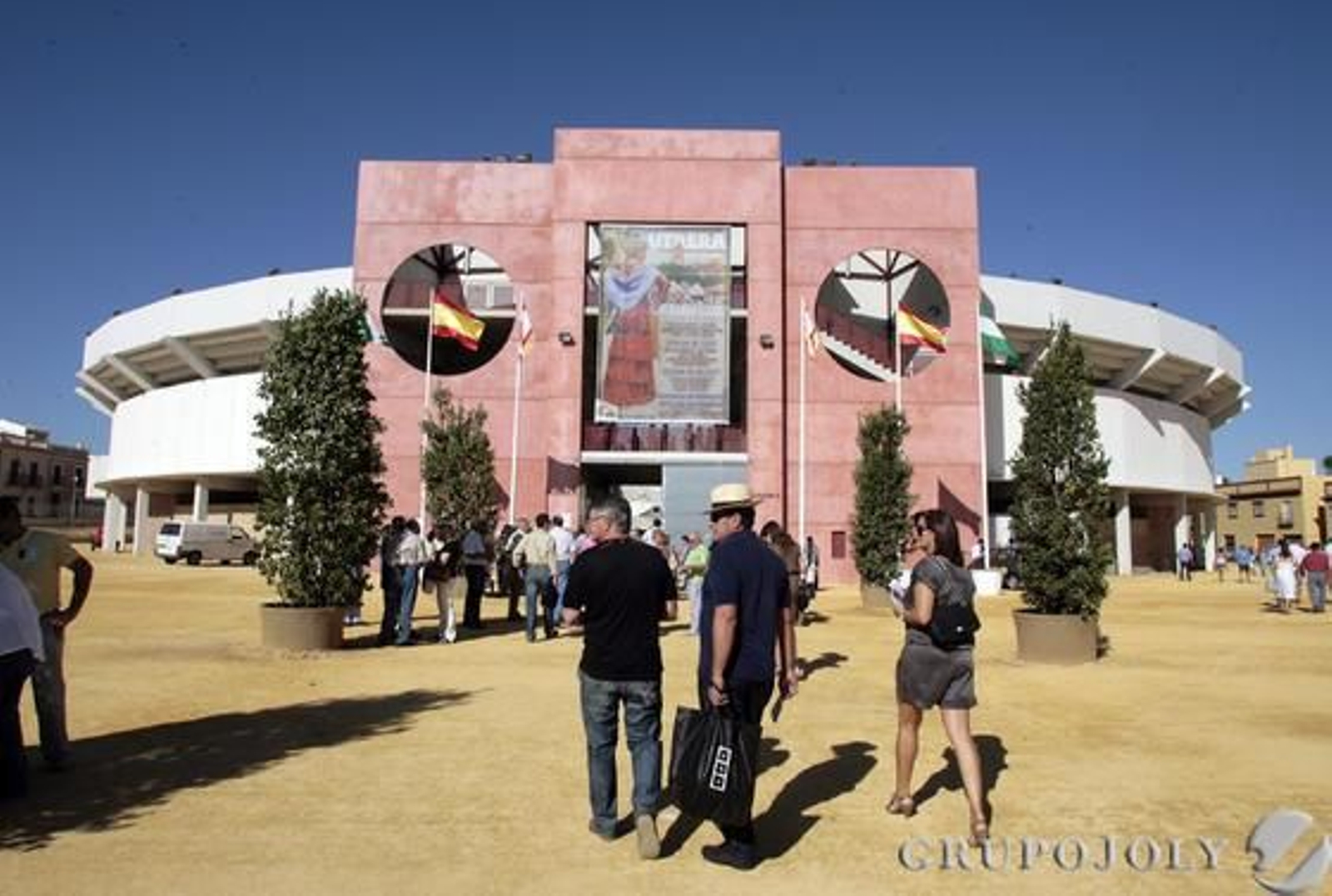 Vistas de ña entrada a la plaza de toros.  Foto: Juan Carlos Muñoz