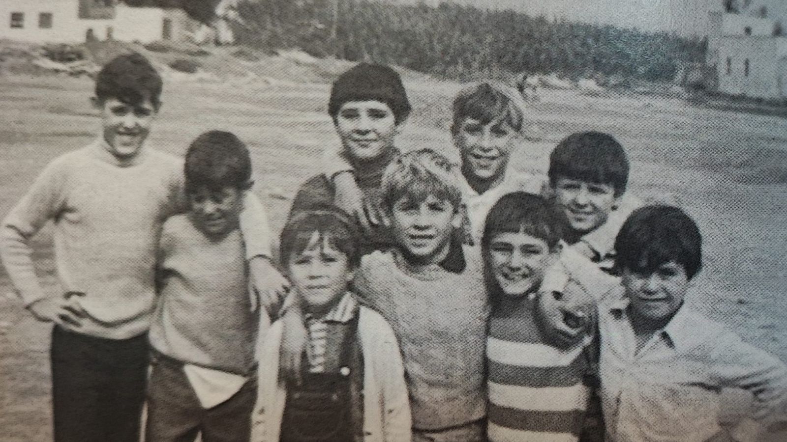 La pandilla de Juan Cabezas en Los Maizales.