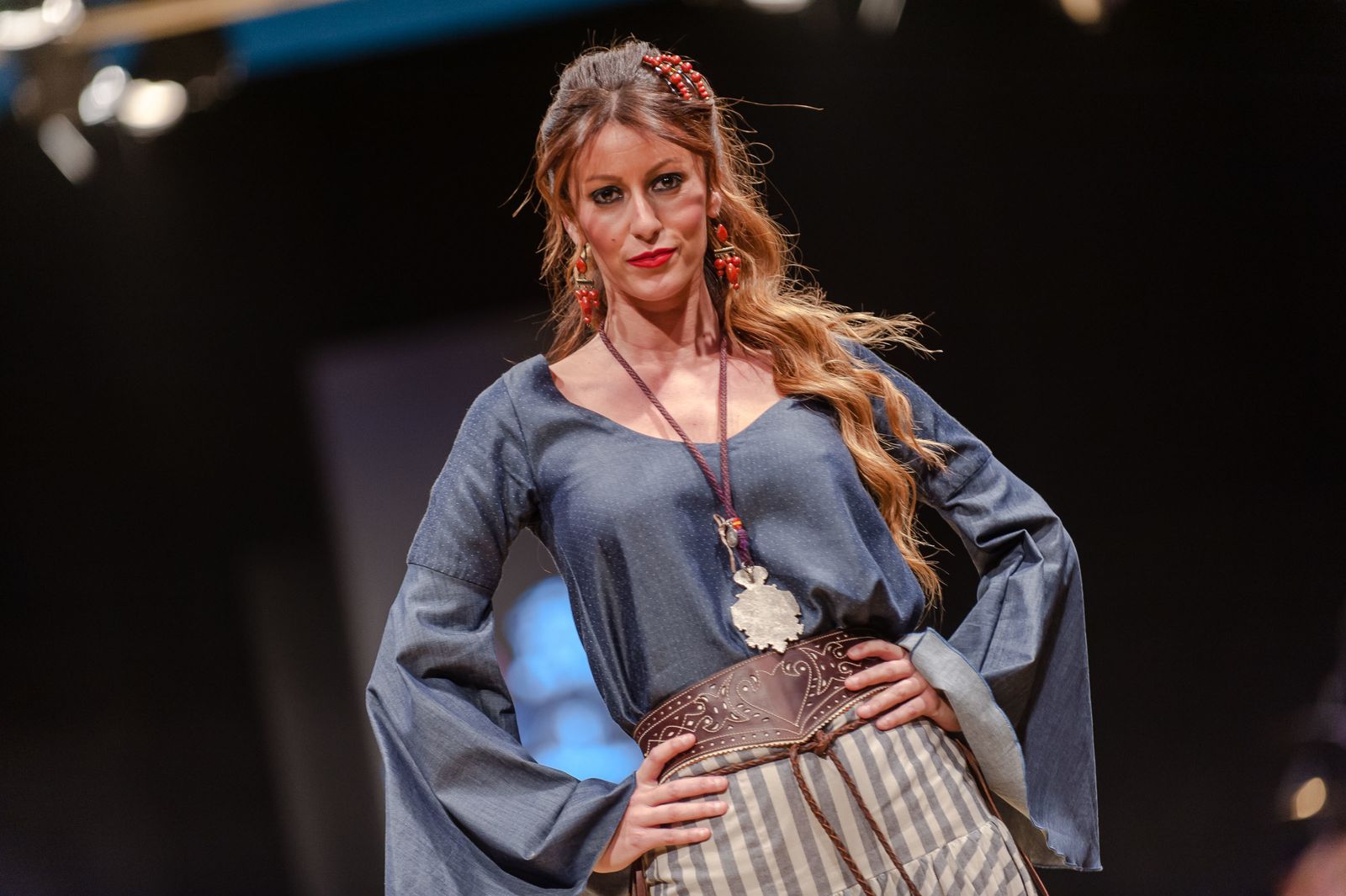 El desfile benéfico para la Hermandad del Rocío, en imágenes