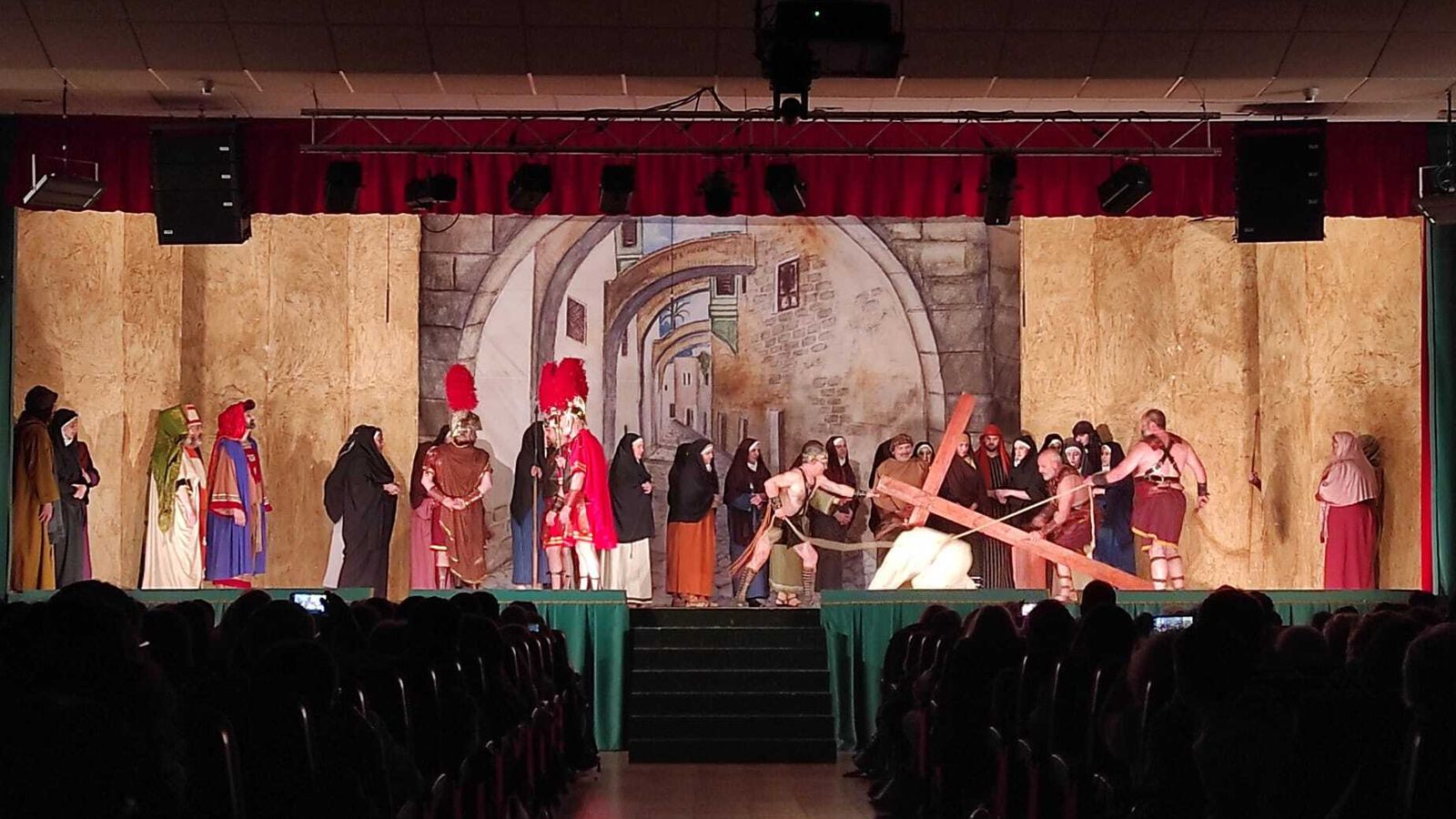 La caída de Jesús camino del Calvario.