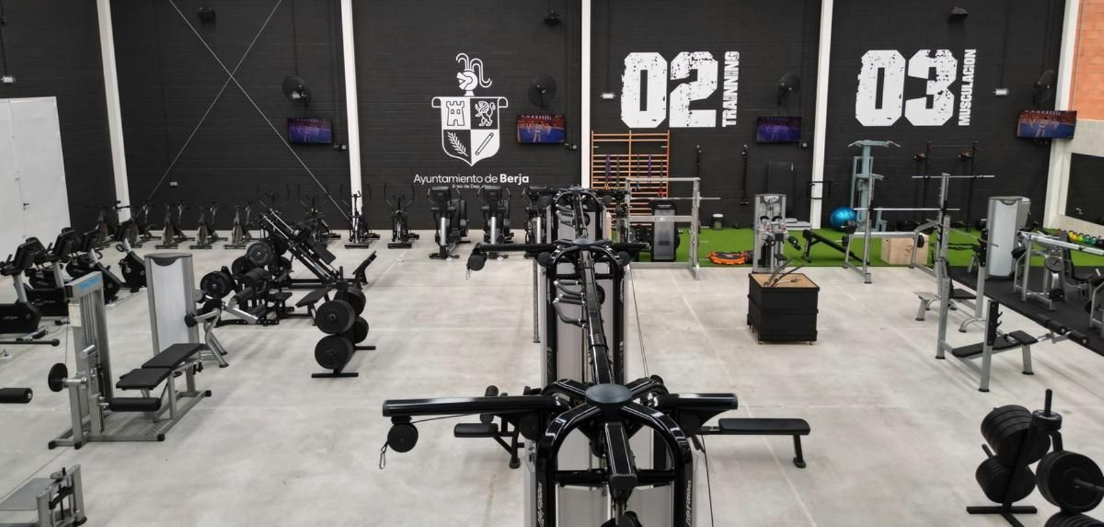 Inauguración del nuevo gimnasio del Pabellón de Deportes de Berja