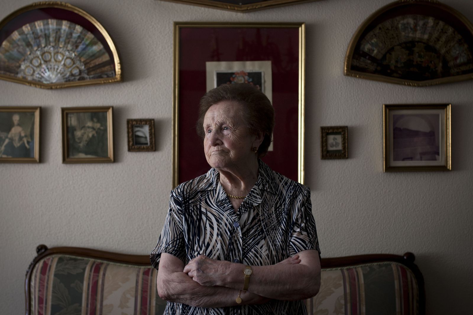 María Adela Gayoso, fotografiada en su domicilio al cumplir los cien años.