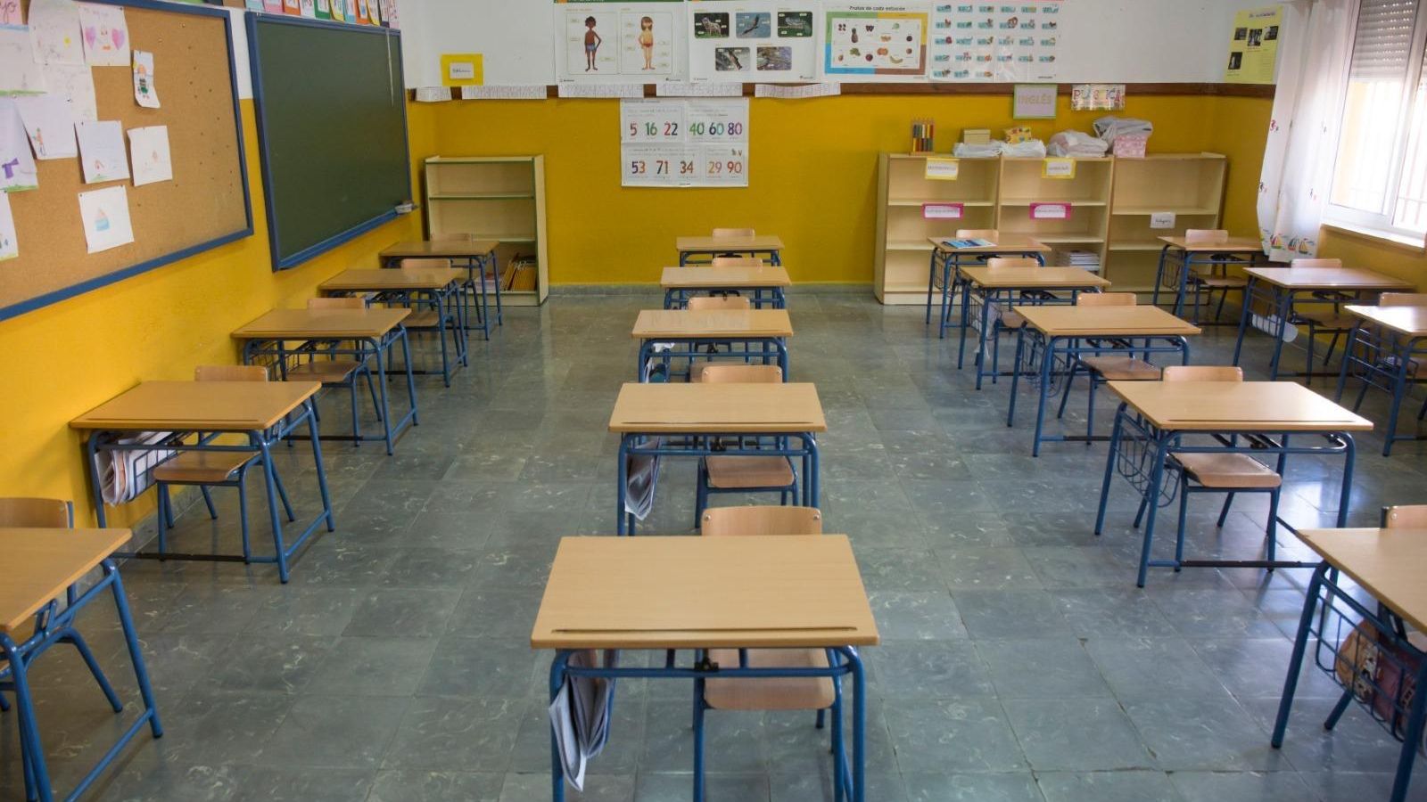 Una clase del colegio Domingo Lozano preparada días antes del regreso de los alumnos. Una clase del colegio Domingo Lozano preparada días antes del regreso de los alumnos.