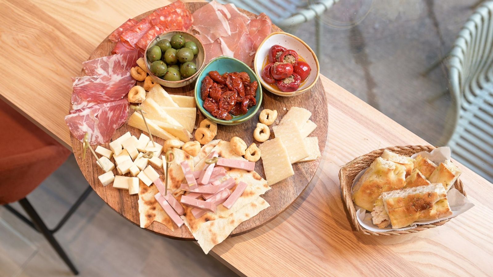 Existen tagliere pequeños y grandes, estos últimos perfectos para compartir