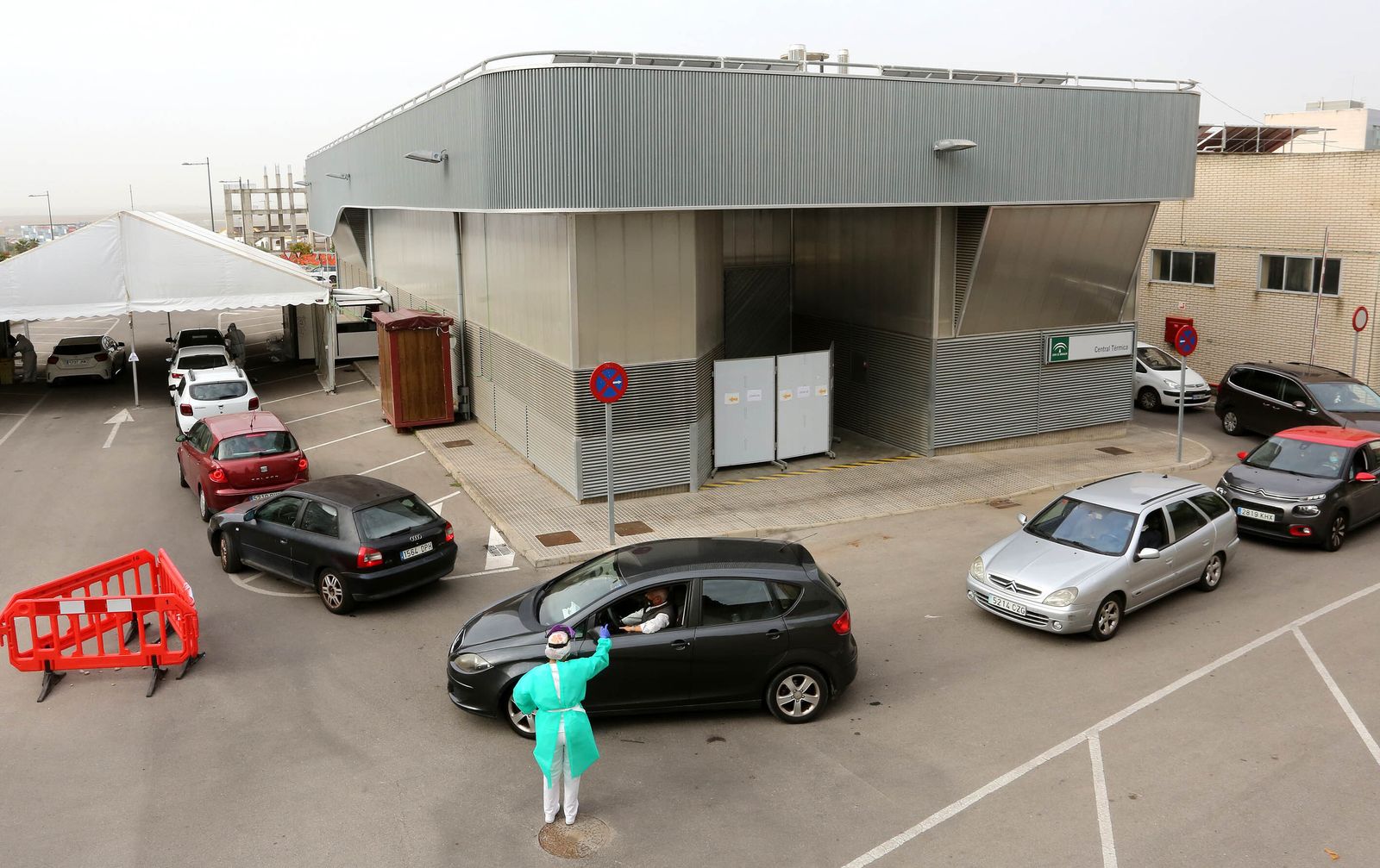 Coronavirus en Jerez:Imágenes del circuito Covid, Carpa de Urgencias,autocovid y hospital General