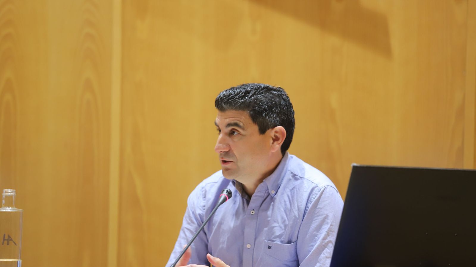 Emilio Fernández calificó el acuerdo como "propositivo"