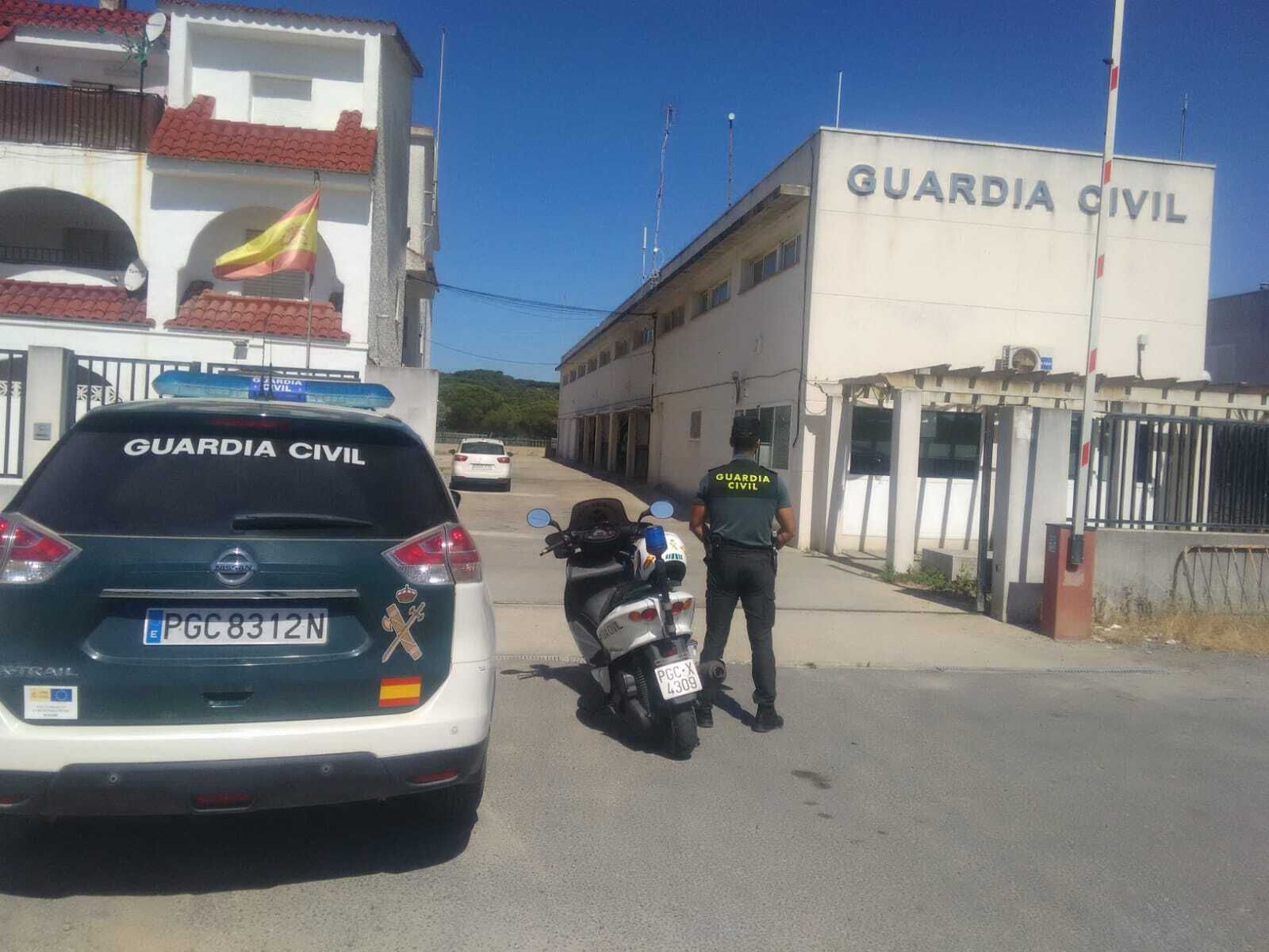 La Guardia Civil detiene a un hombre que robaba en hoteles y apartamentos turísticos en Matalascañas