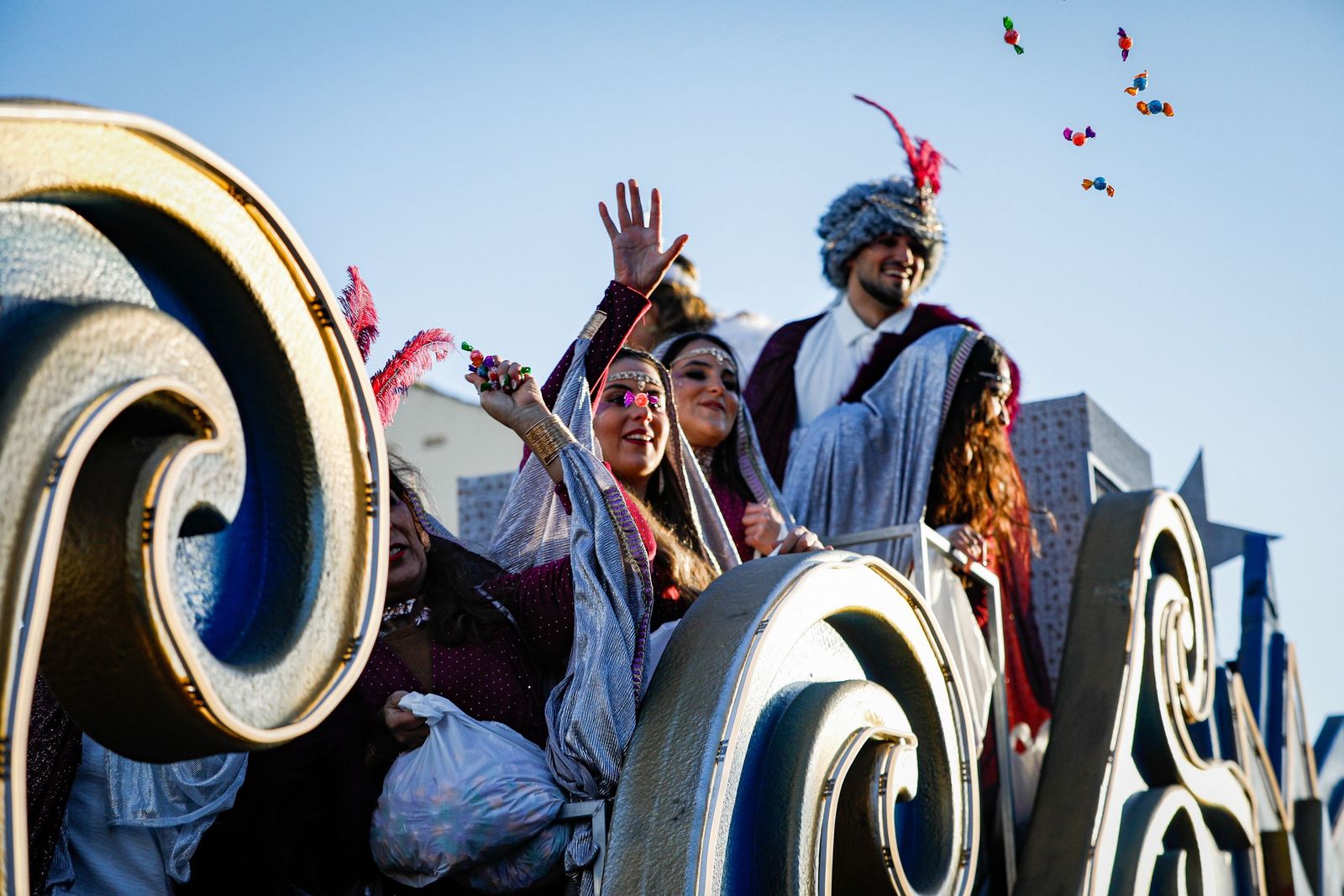 Las imágenes de la cabalgata de los Reyes Magos de San Fernando 2026