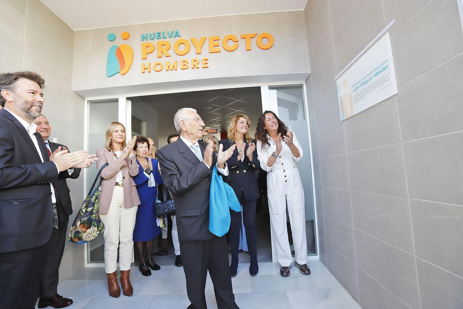 Imágenes de la inauguración del nuevo edificio de Proyecto Hombre en Huelva