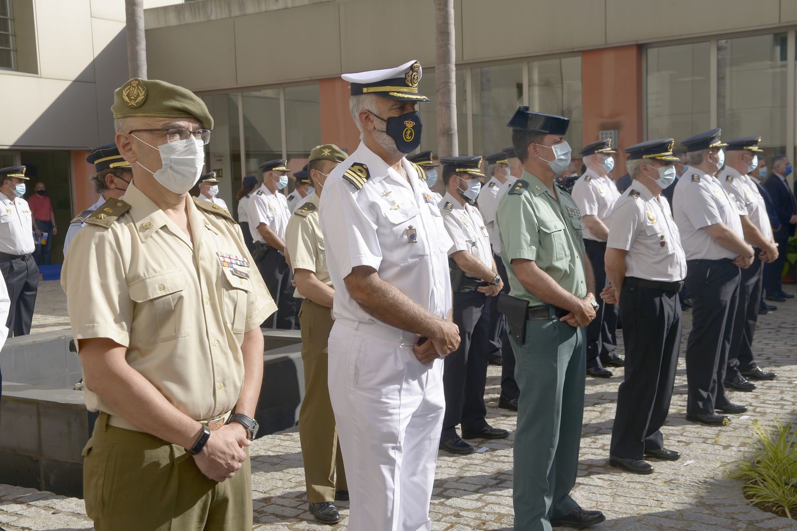 Fotos de la toma de posesion del cargo del nuevo comisario de la Policía Nacional