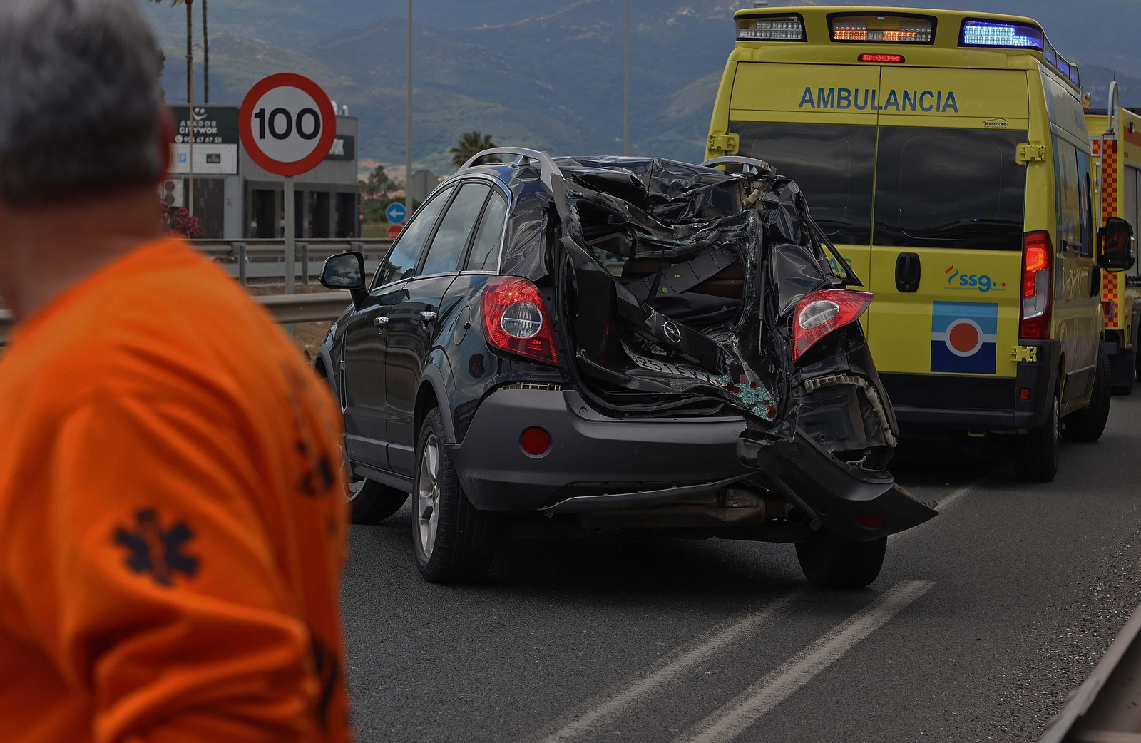 Fotos del accidente de esta mañana en la A7 en Palmones