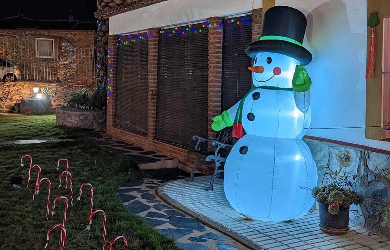 Las bellas fachadas navideñas de Corteconcepción