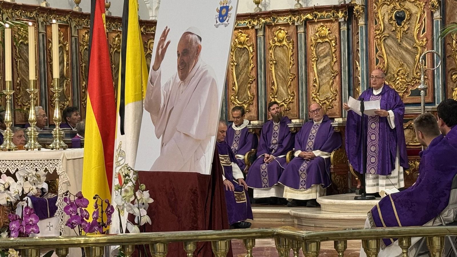 Misa en la Catedral de La Merced.