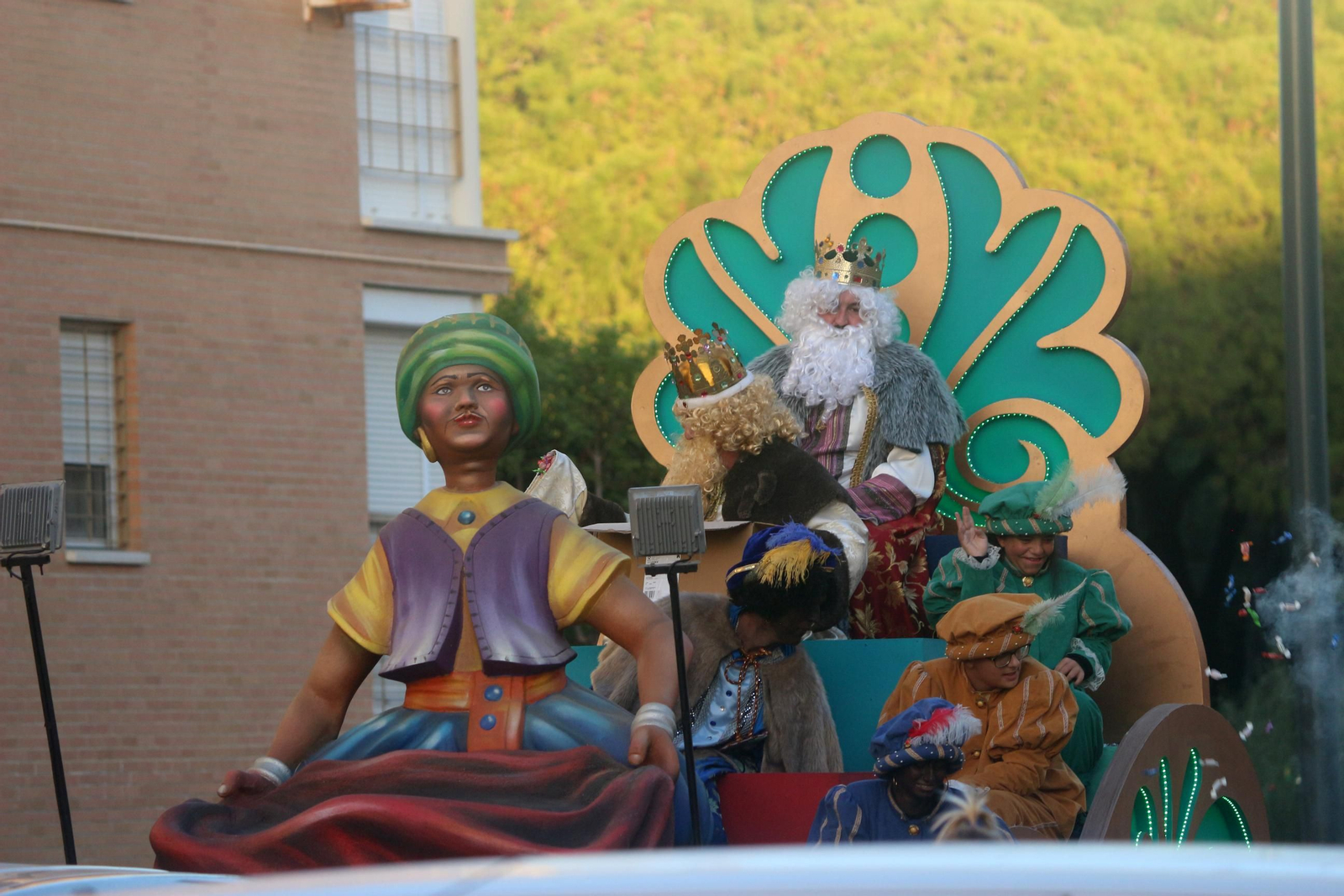 Así ha vivido el Río San Pedro su  original 'Cabalgata de la Ilusión'