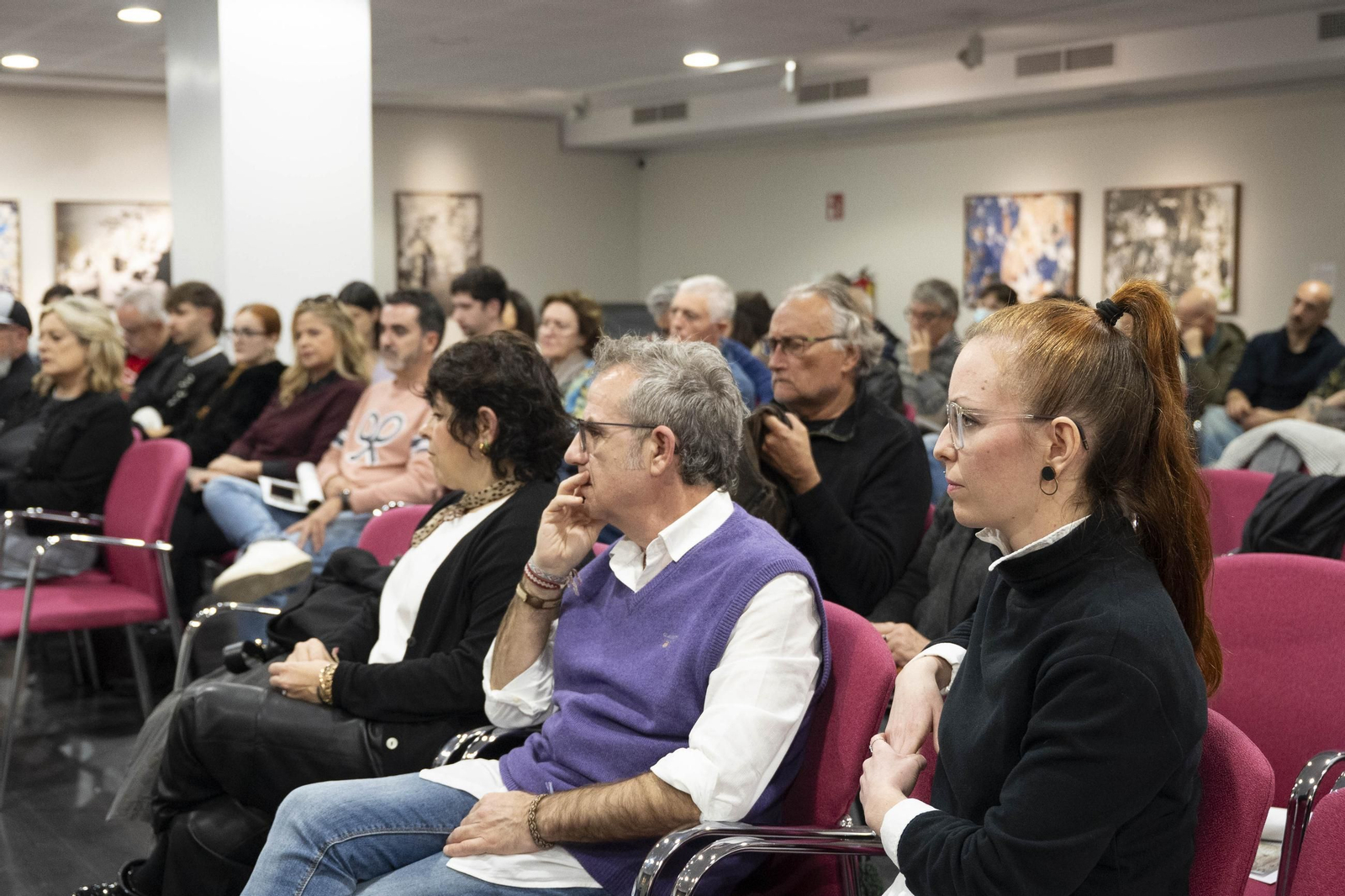 “Cuando las imágenes pierden su cuerpo”: Un diálogo entre Sema D’Acosta y Joan Fontcuberta sobre materia, memoria y la transformación posfotográfica