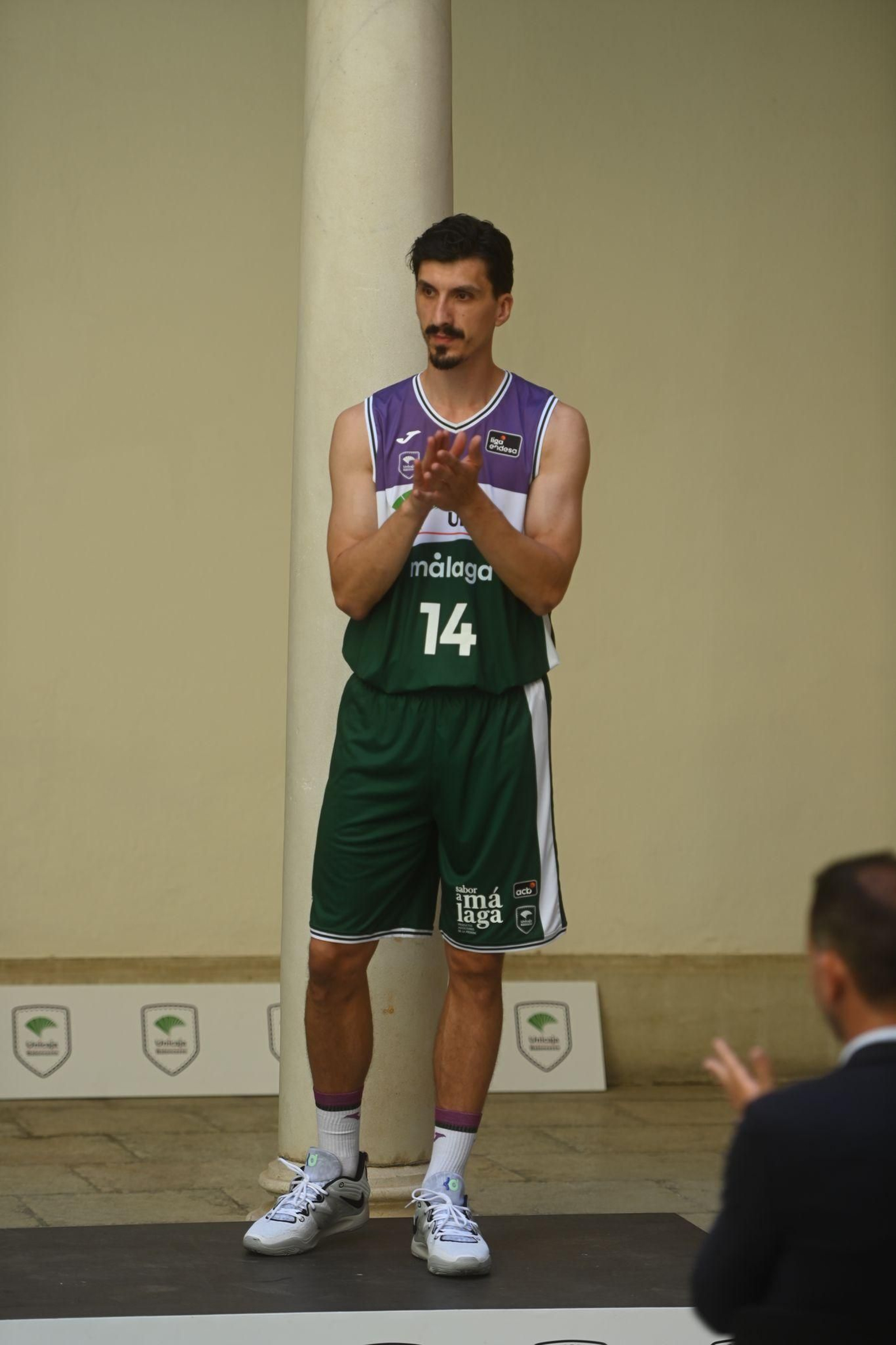 Fotos: la presentación de las nuevas camisetas del Unicaja