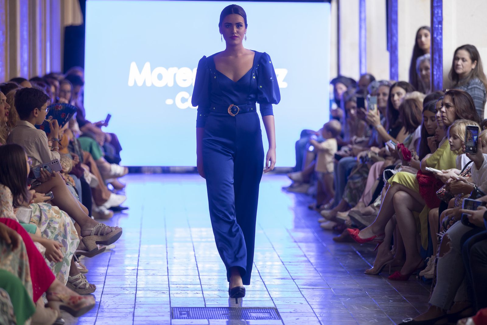 Imágenes del desfile 'Huelva provincia de moda' en la Gran Vía