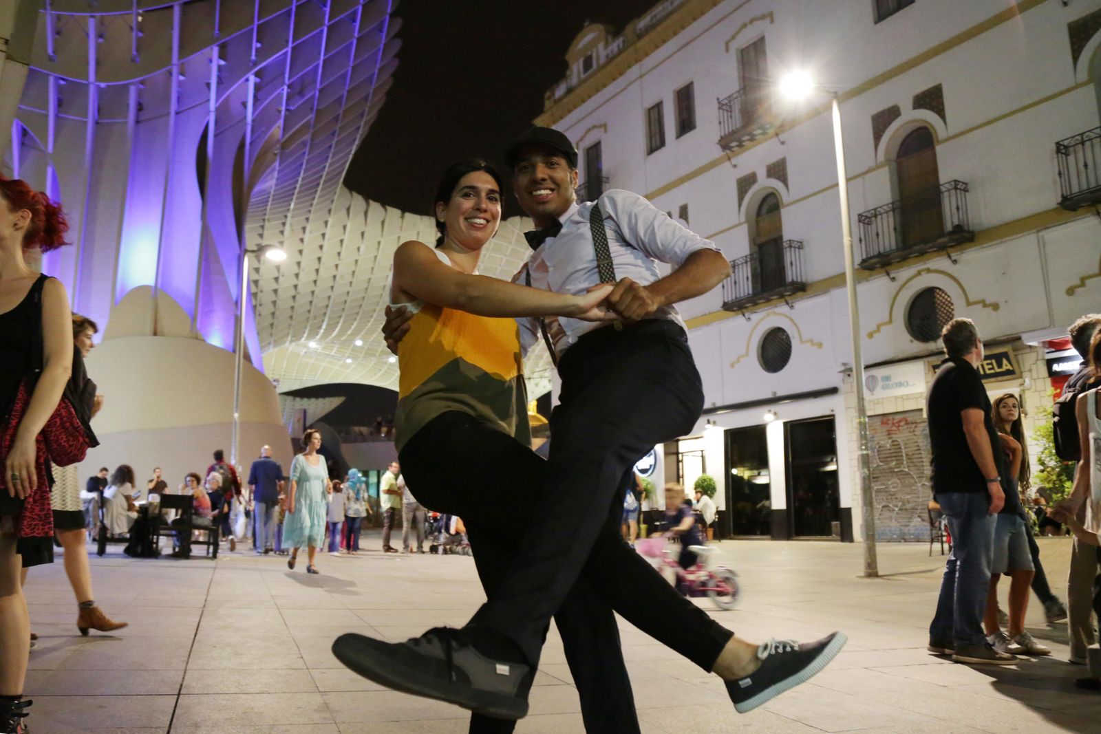 Una actividad es de baile en una edición de la  Noche en Blanco.