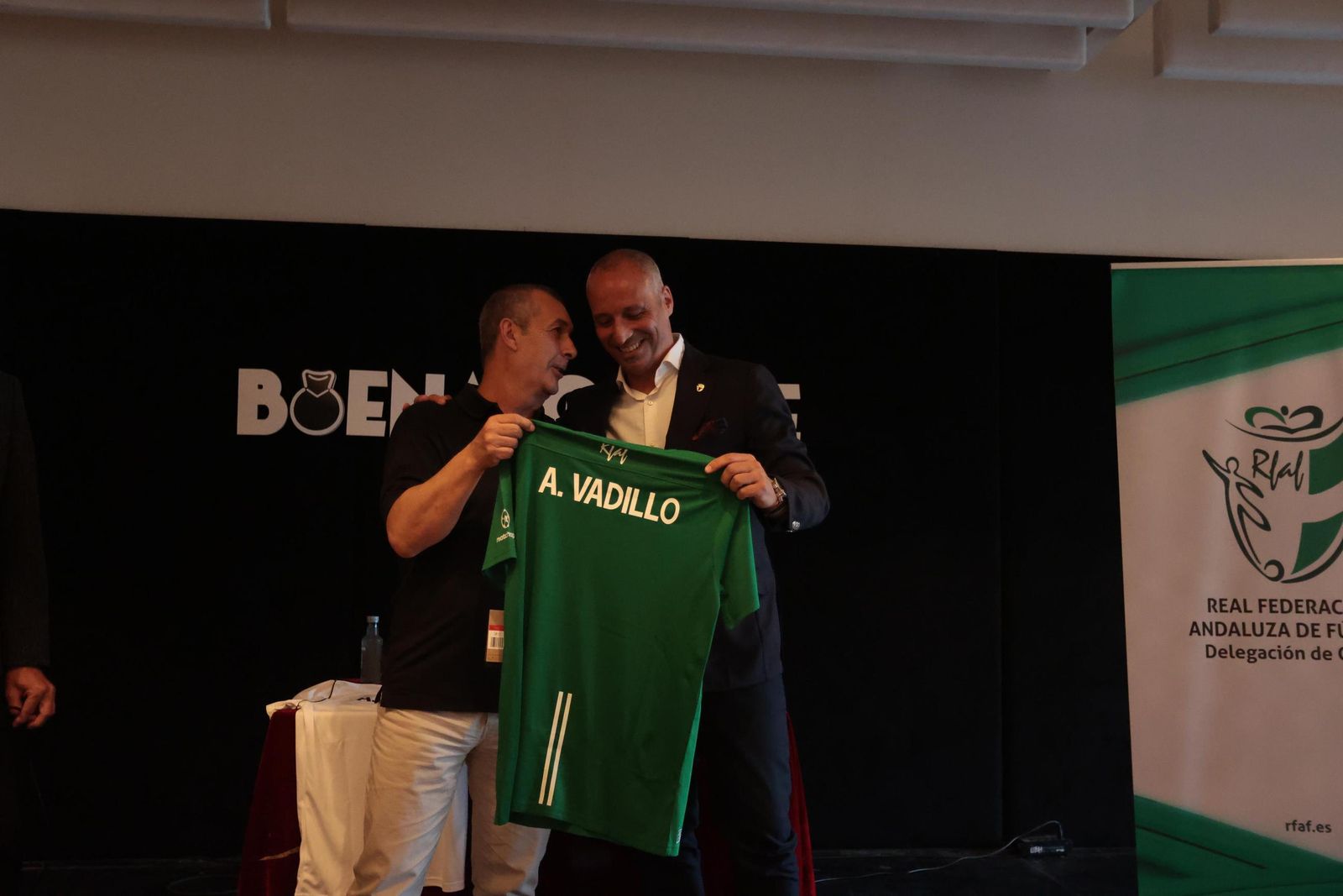 Los mejores momentos del homenaje a Antonio Vadillo