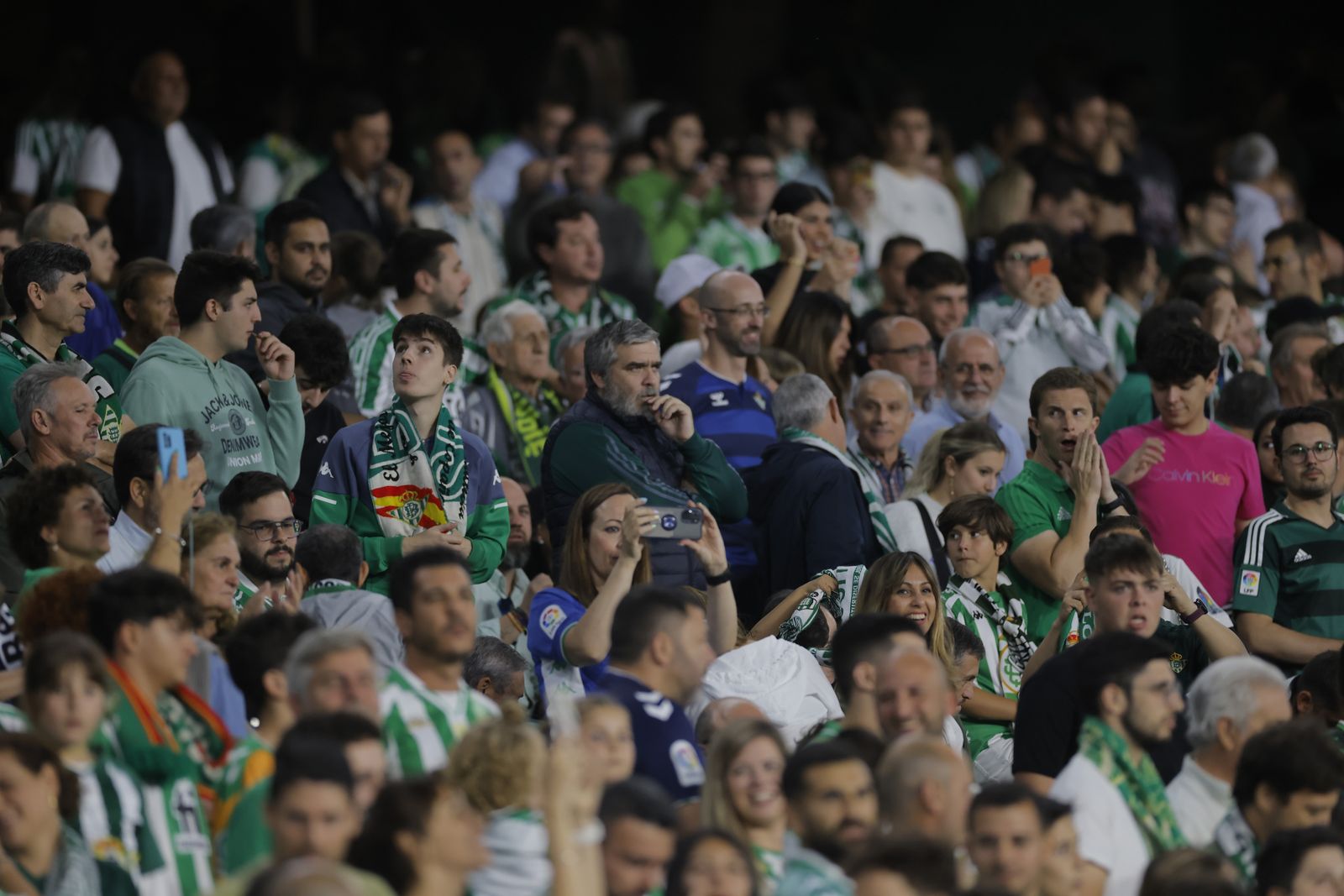 Búscate en las fotos de Betis-Getafe