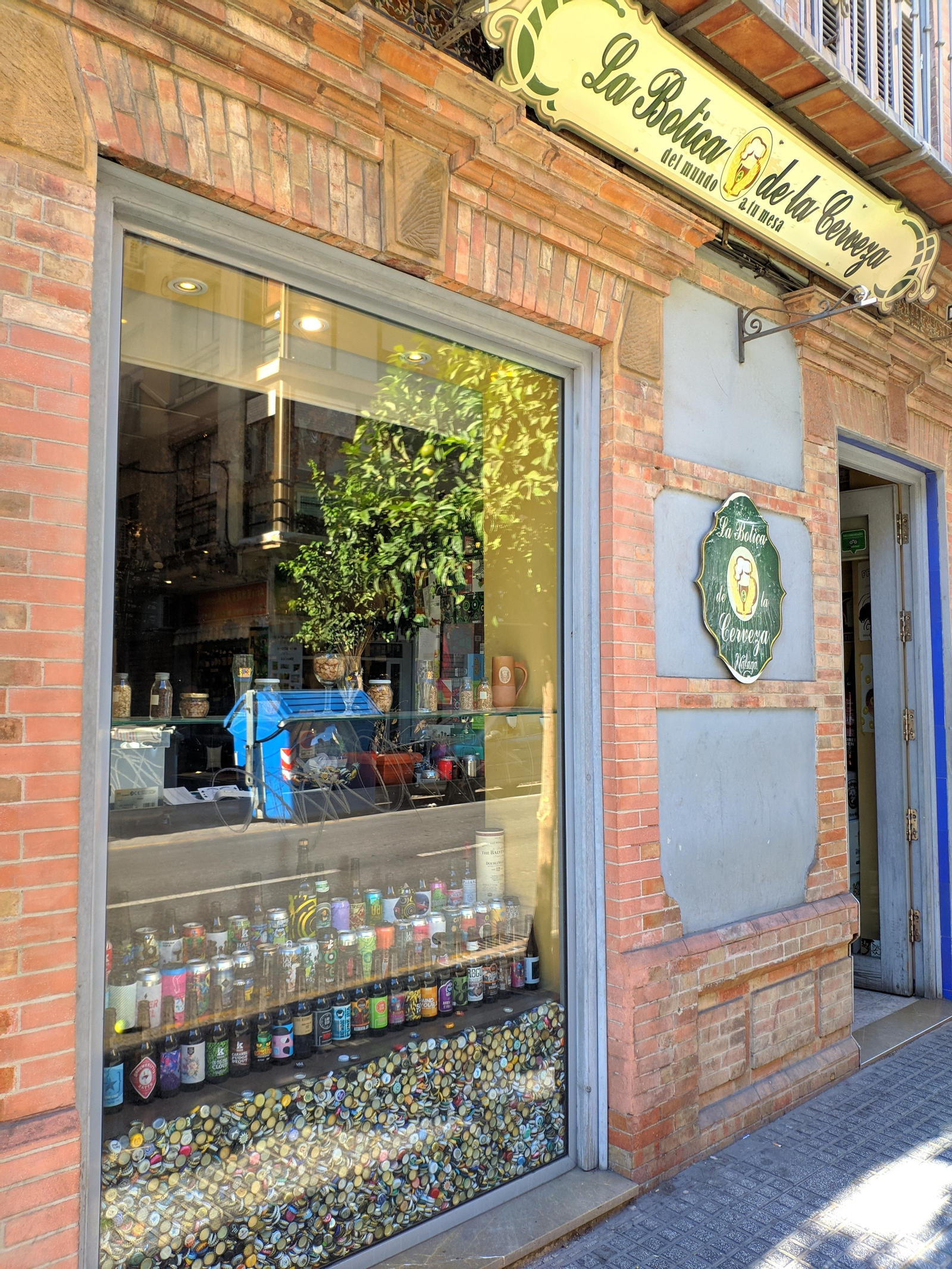 En La Botica de la Cerveza te recetan siempre lo mejor.