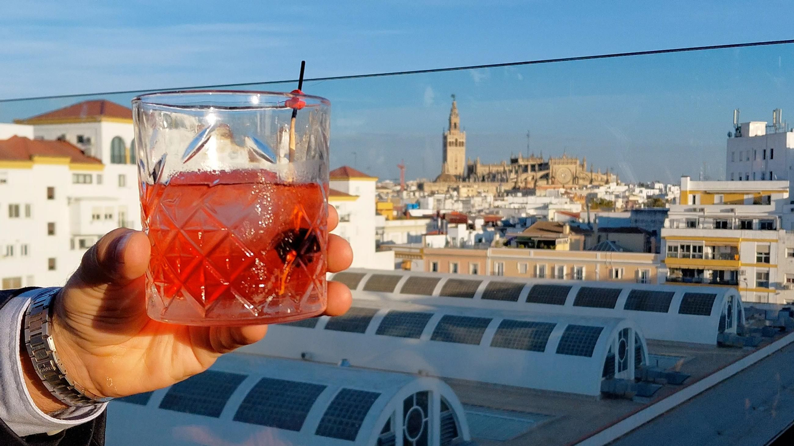 Ático brinda por el Día Mundial Sin Alcohol con una selección top de mocktails en su rooftop