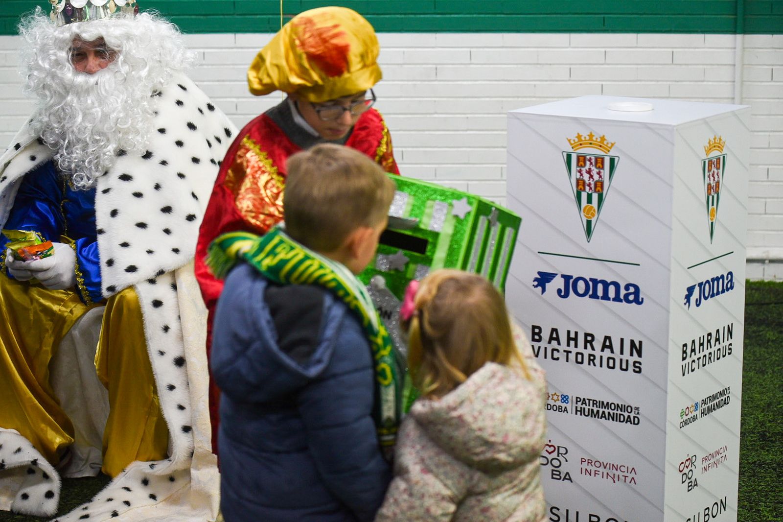 Las mejores fotos de la recepción del Córdoba CF a los Reyes Magos en El Arcángel