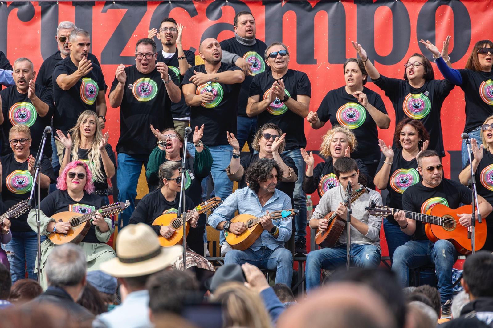 Todas las imágenes de la Ostionada en la plaza de San Antonio