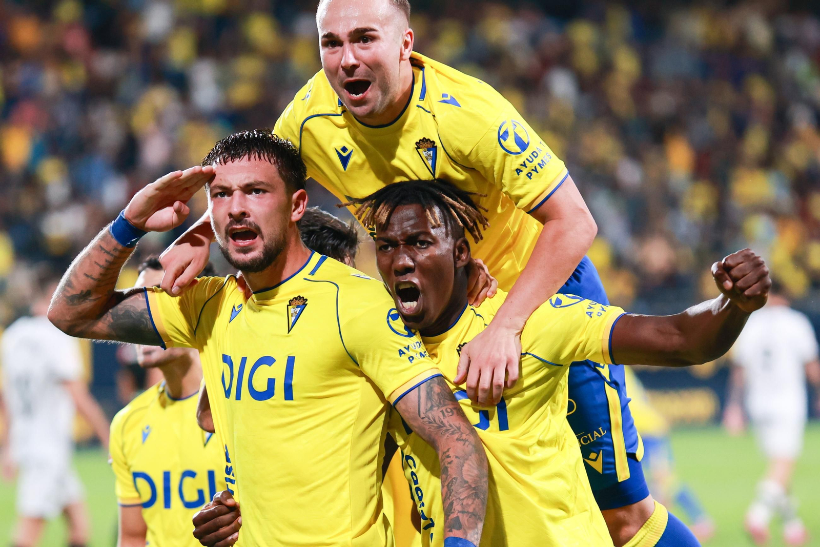 Las imágenes del Cádiz CF-Burgos