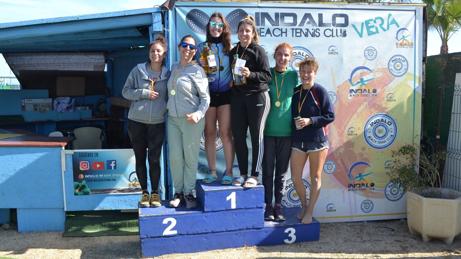 En el cuadro femenino Eli y Mari Luz se alzaron con la victoria