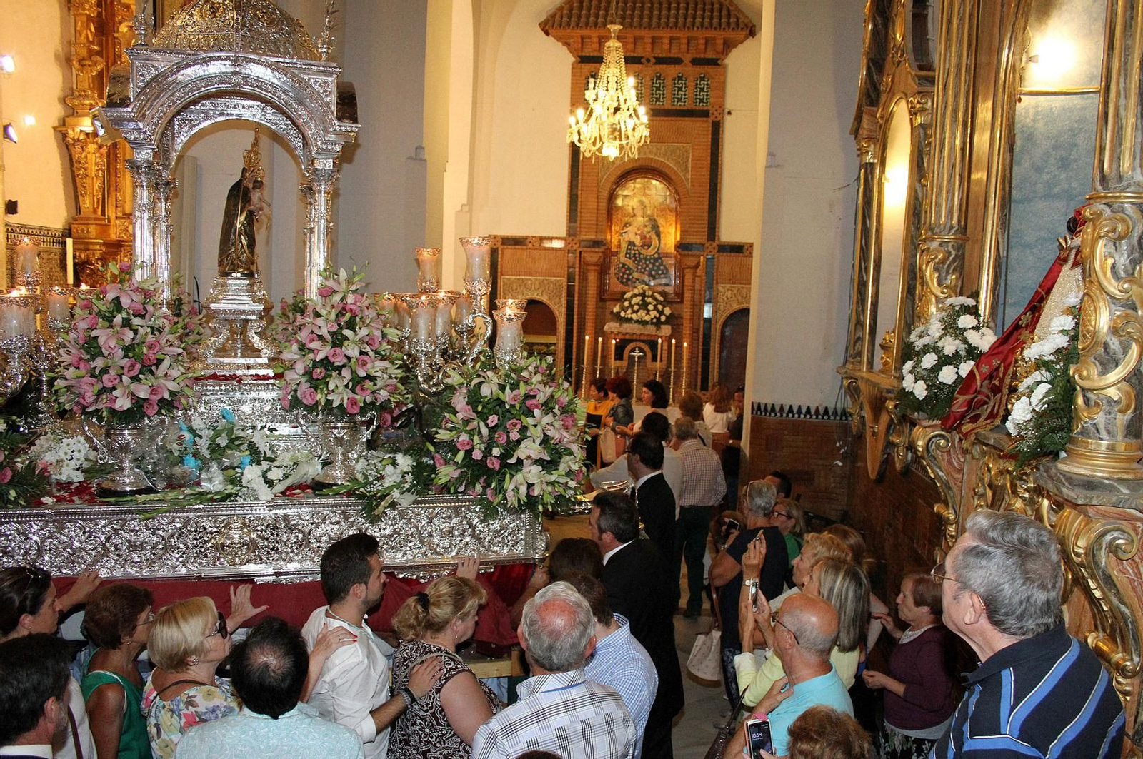 Las imágenes de la última visita de la Virgen de la Cinta a San Pedro hace diez años