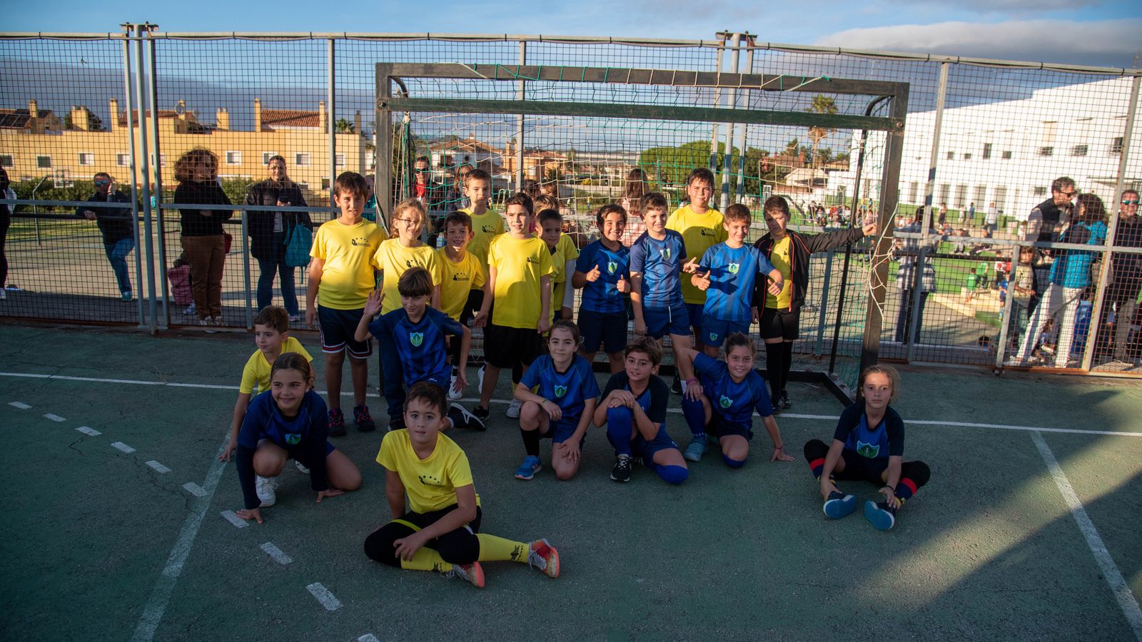 La fotos de los Juegos Municipales de Balonmano en el colegio Los Pinos