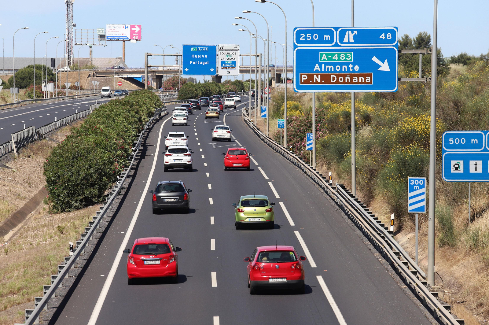 Tráfico en la A-49.