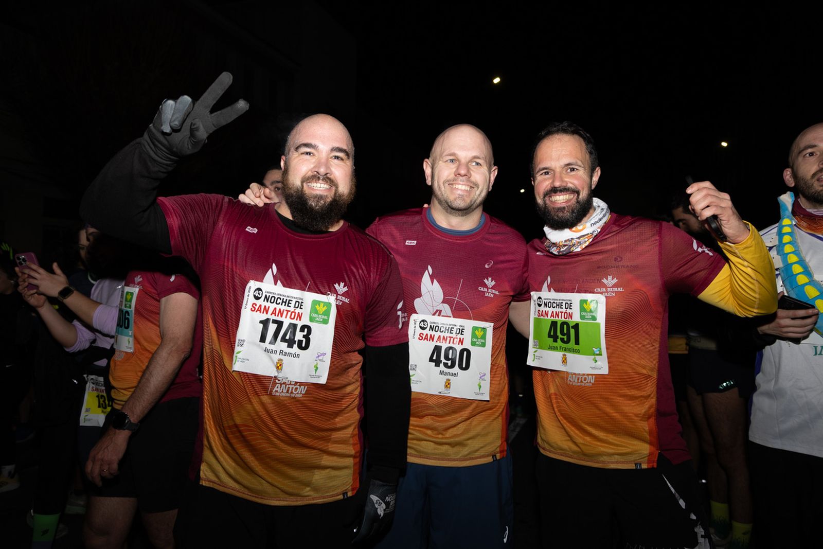 En imágenes: búscate en tu llegada a meta de la Carrera de San Antón 2026 (II)