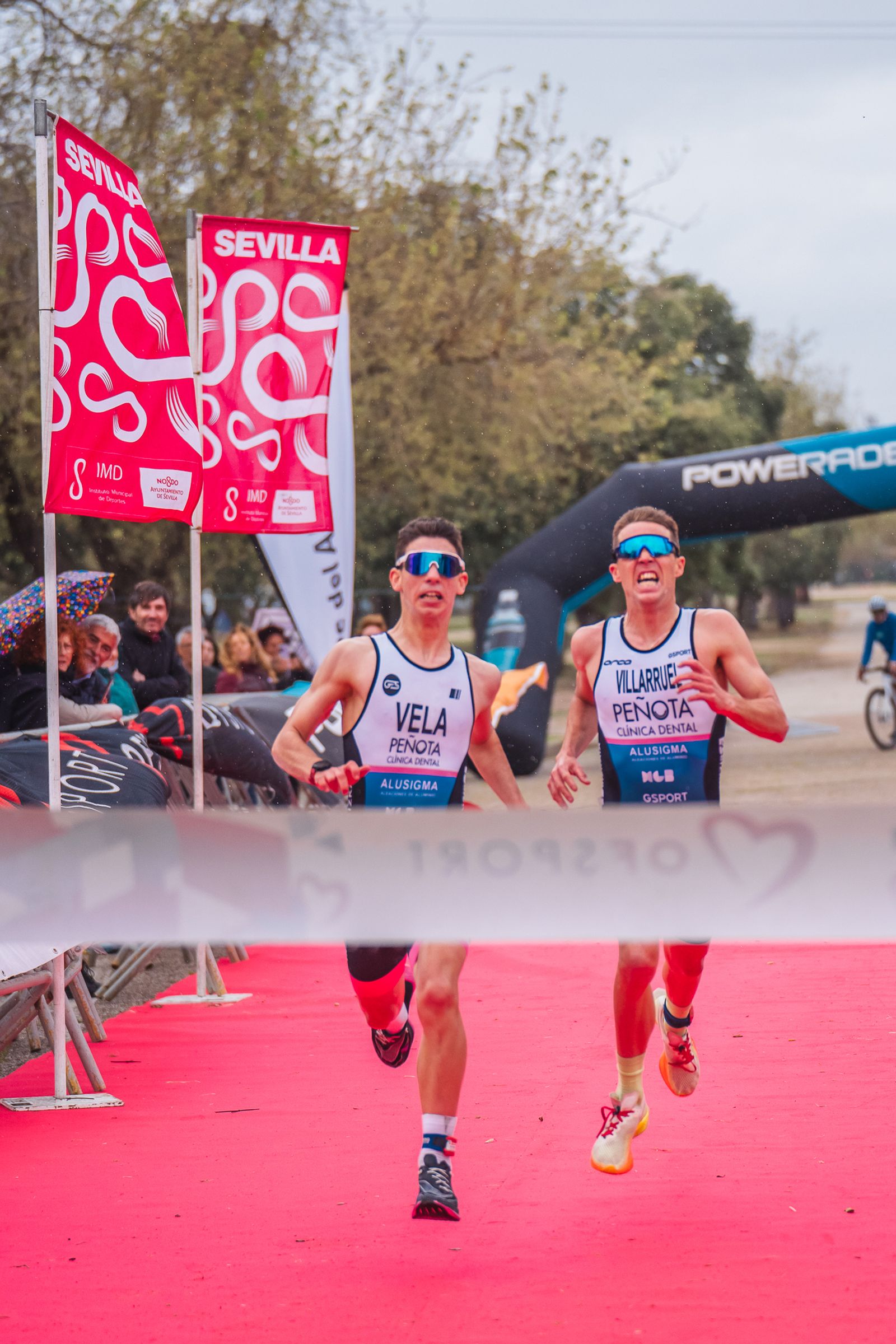 El esprint final que decidió la prueba masculina.
