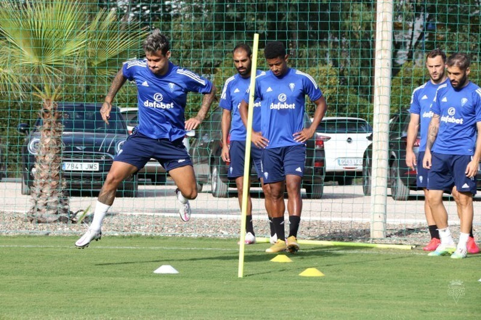 Varios jugadores del Cádiz en la sesión desarrollada en Marbella el sábado por la mañana.