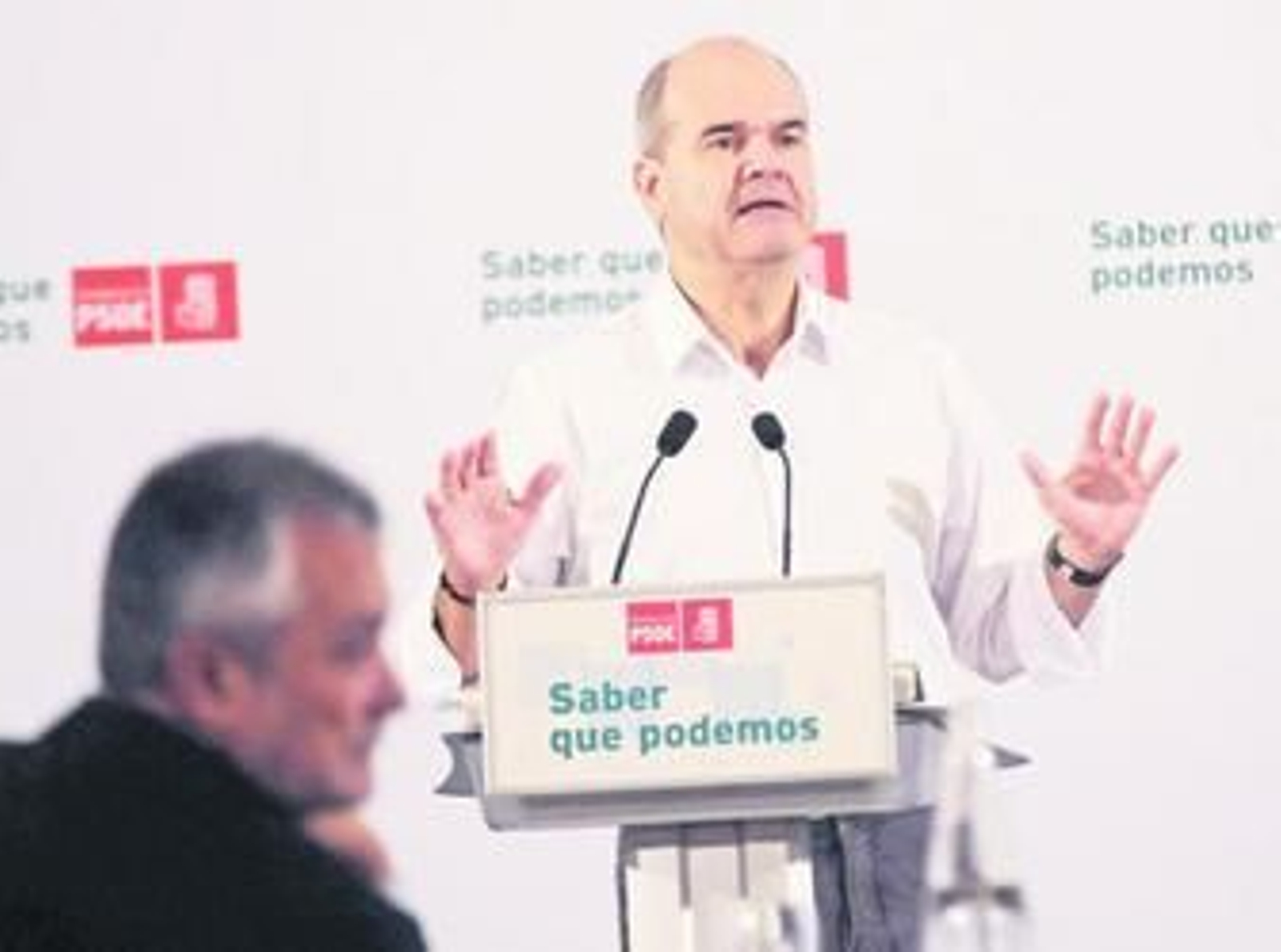 Manuel Chaves, ayer en la Interparlamentaria del PSOE-A.