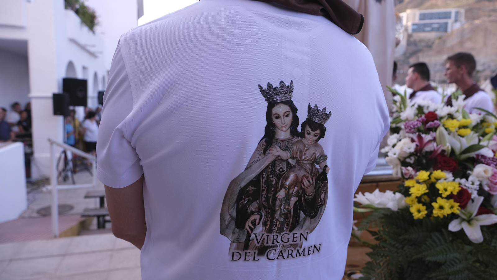 Procesión marinera  de la Virgen del Carmen en Aguadulce