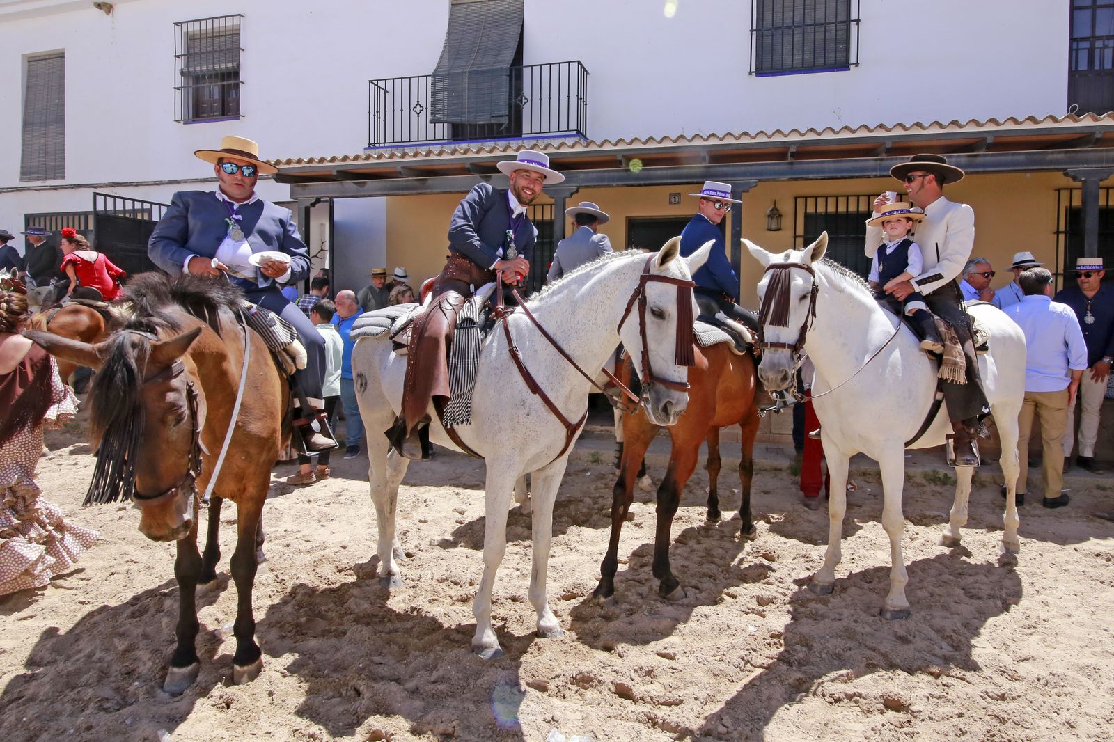 Imágenes del domingo de descanso en El Rocio