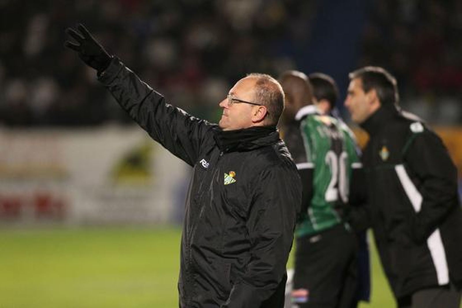 El Betis se trae un punto del campo del colista, la Ponferradina. / Norberto Cabezas