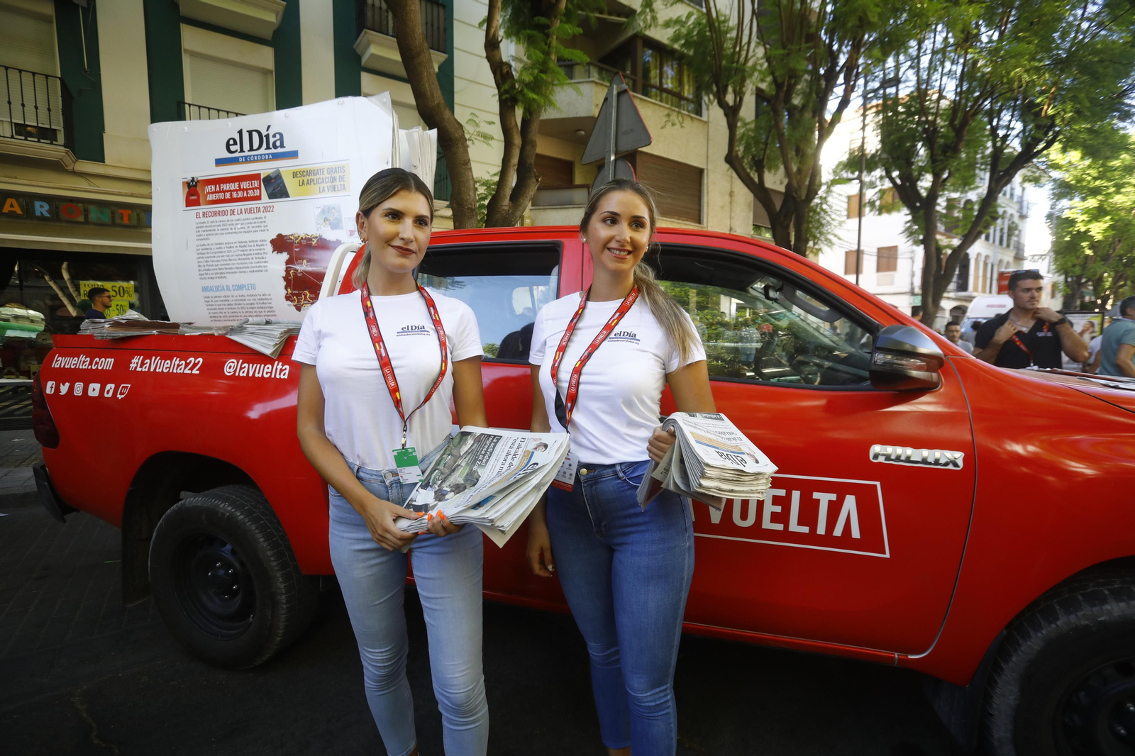 El ambiente en Montilla tras la llegada de La Vuelta, en imágenes