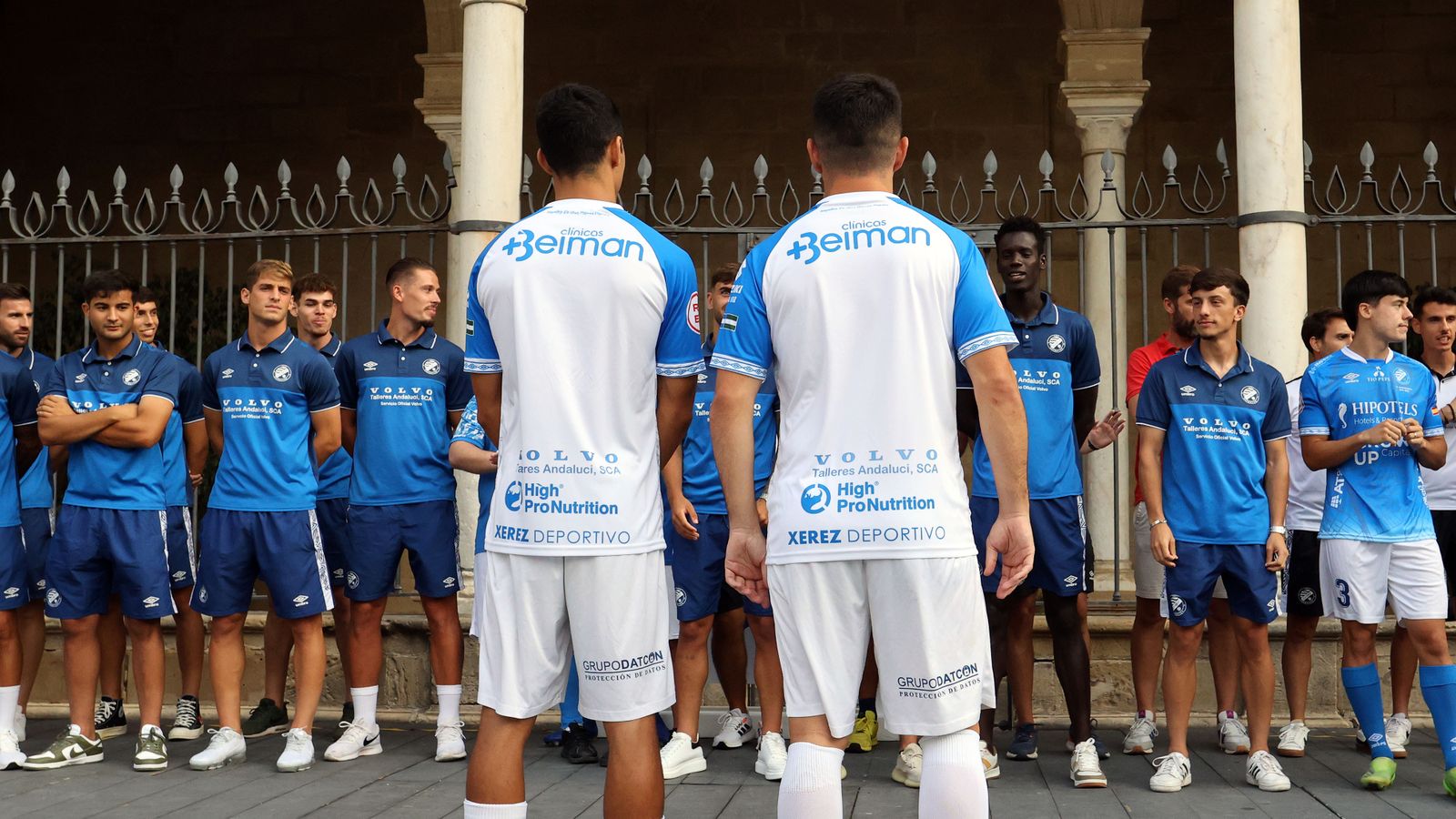 Presentación nuevas equipaciones del Xerez DFC 23-24