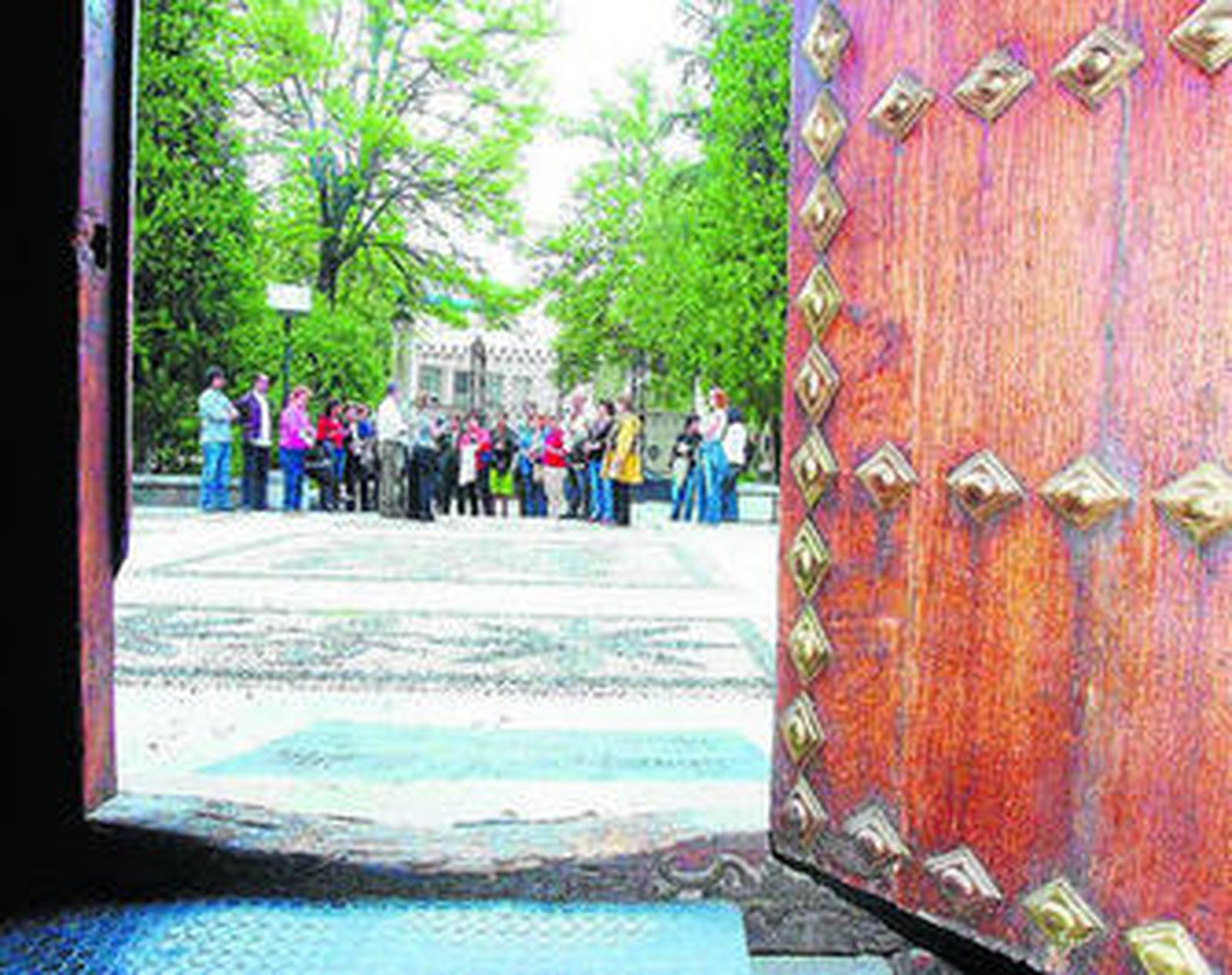 La sede del Rectorado, en el edificio del Hospital Real, estará operativo a partir del próximo martes.