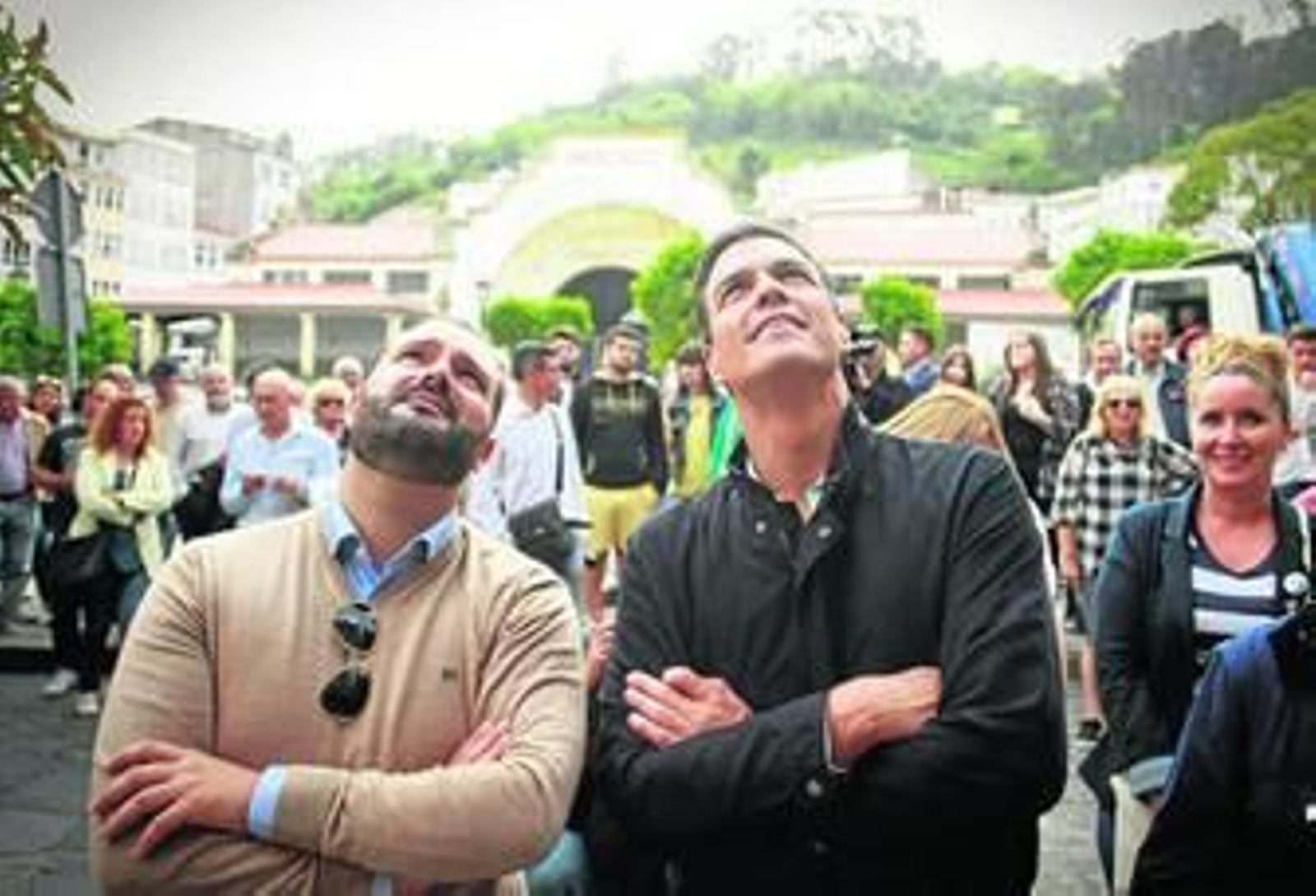 Pedro Sánchez, ayer en Pontedeume, en la campaña de las elecciones gallegas.