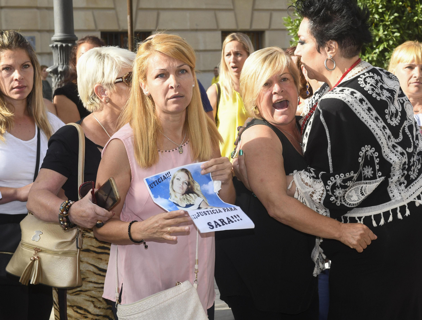 Familiares de Sara Correa el día del juicio