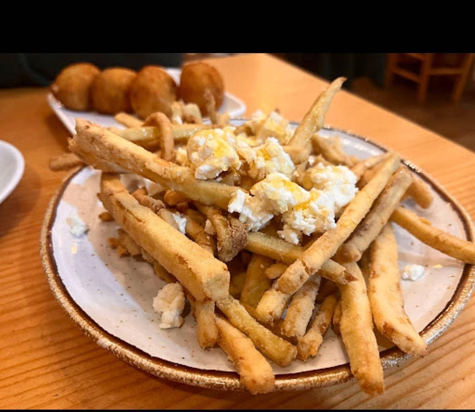 Berenjenas fritas con miel y queso de Zuheros de Taberna La Montillana Berenjenas fritas con miel y queso de Zuheros de Taberna La Montillana