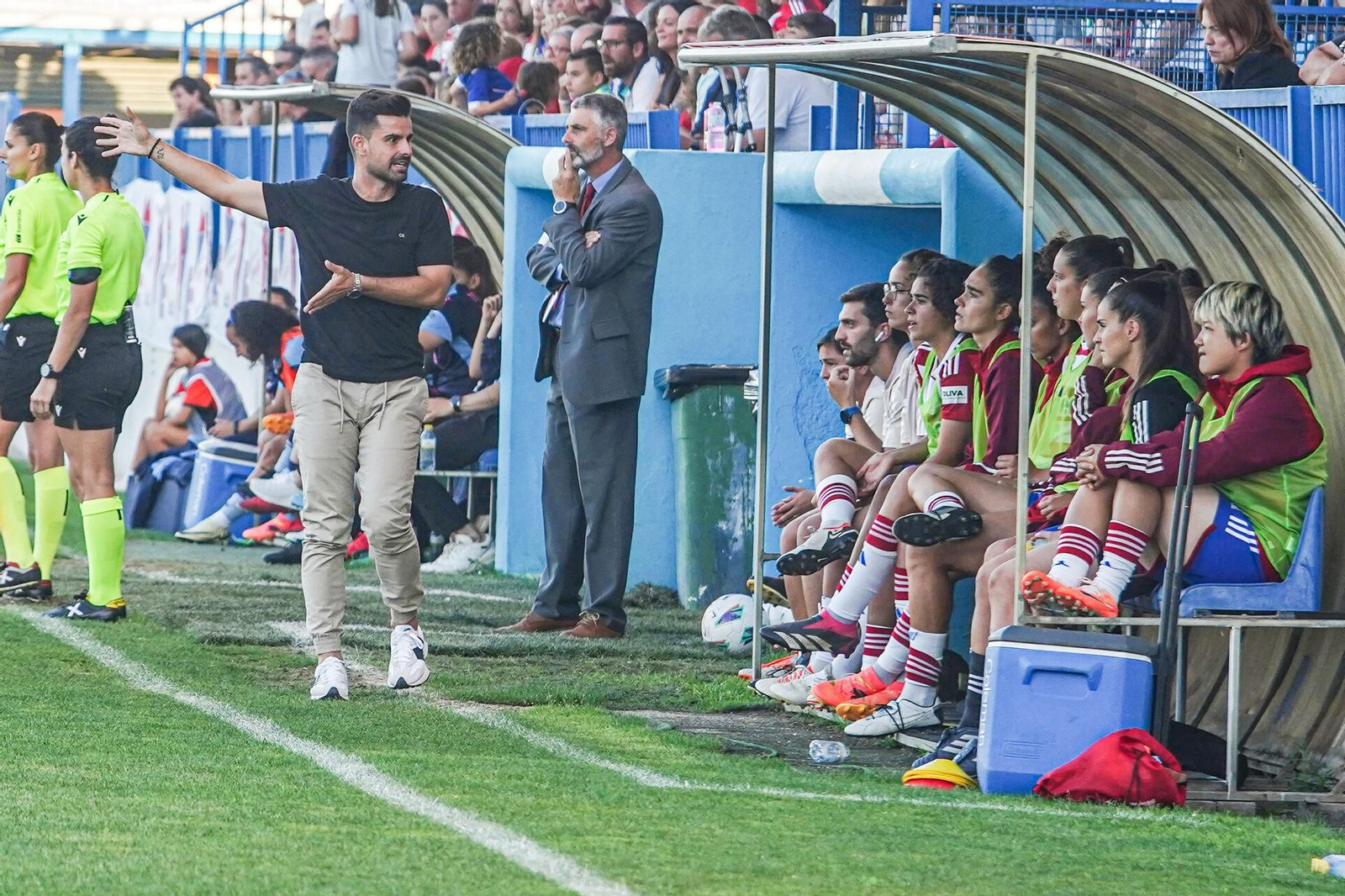 Las mejores imágenes del Granada CF - Levante UD en Motril