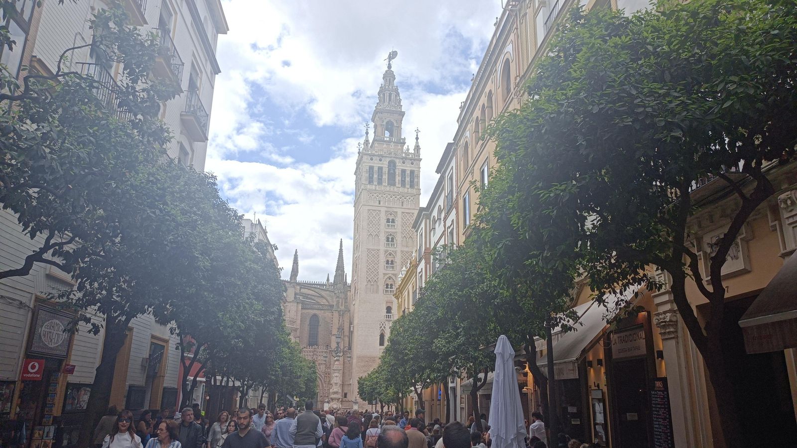 Llegando a la Catedral de Sevilla