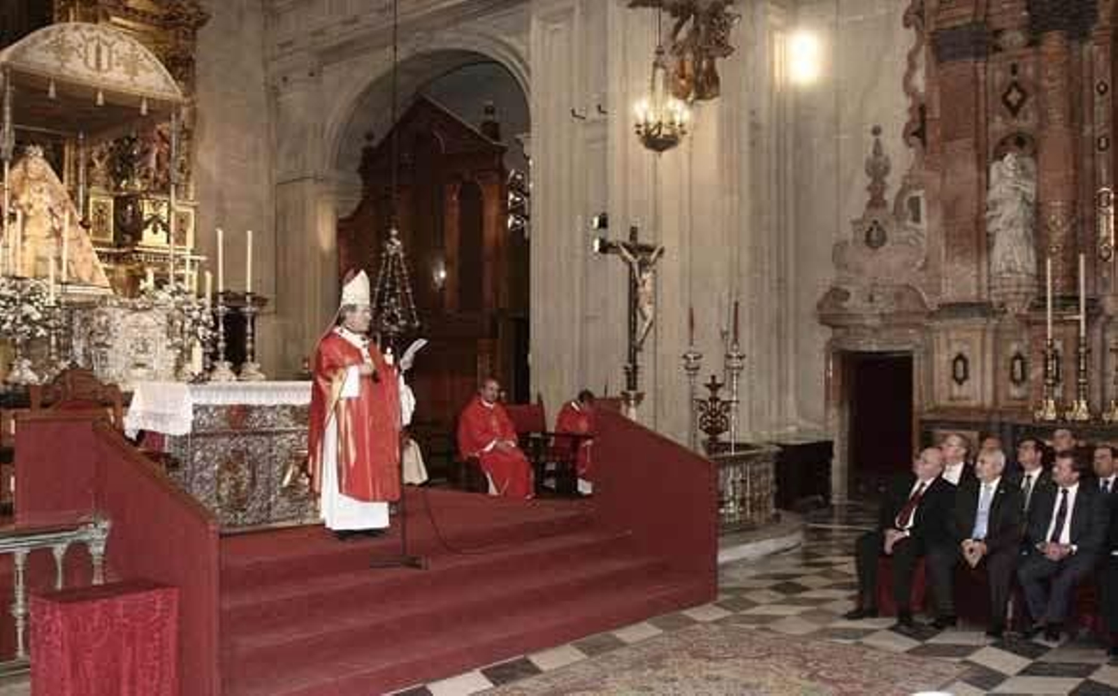 Asenjo llama a la unidad en las hermandades